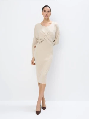 Mohito - Kremowa sukienka midi ze swetrem - beżowy