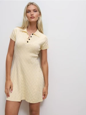 Mohito - Masełkowa sukienka mini z krótkim rękawem - żółty