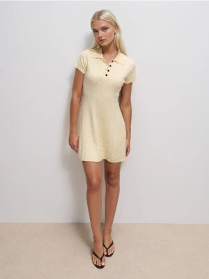 Mohito - Sukienka mini z krótkim rękawem - żółty