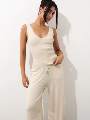 Mohito - Prążkowany kremowy top - beżowy