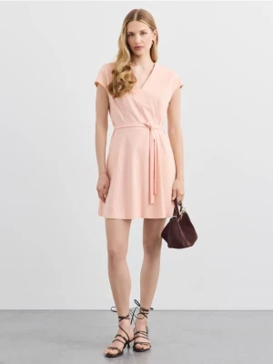 Mohito - Rozkloszowana sukienka mini - koralowy