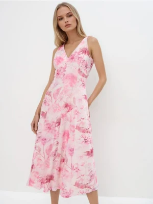 Mohito - Różowa sukienka midi w kwiaty - pastelowy różowy