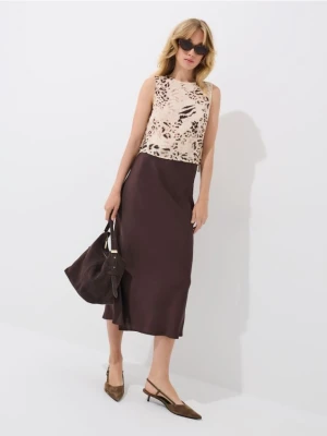 Mohito - Satynowa czekoladowa spódnica midi - ciemnobrązowy
