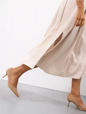 Mohito - Skórzane czółenka - beżowy