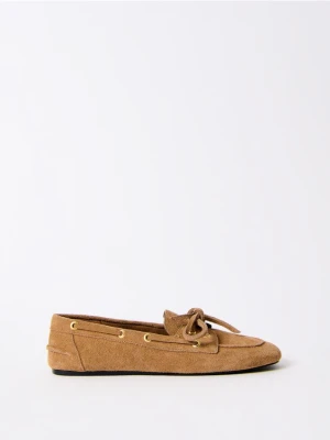 Mohito - Skórzane mokasyny - brązowy