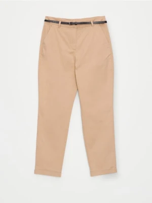 Mohito - Spodnie chino z paskiem - brązowy