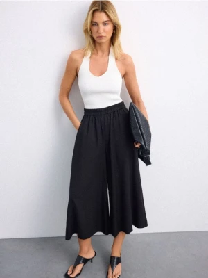 Mohito - Spodnie culotte z lyocellem - czarny