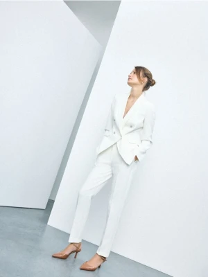 Mohito - Spodnie cygaretki - kremowy