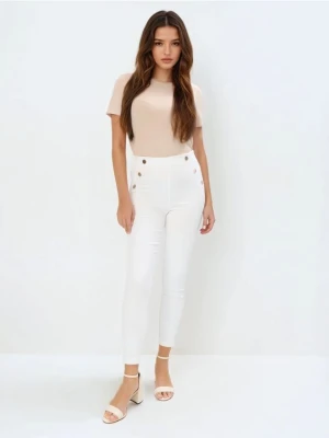 Mohito - Spodnie skinny - kremowy