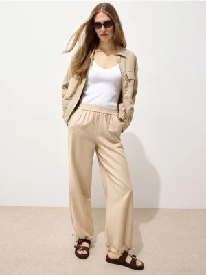 Mohito - Spodnie wide leg - beżowy