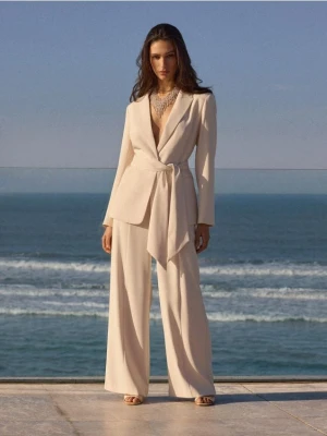 Mohito - Spodnie wide leg - kremowy