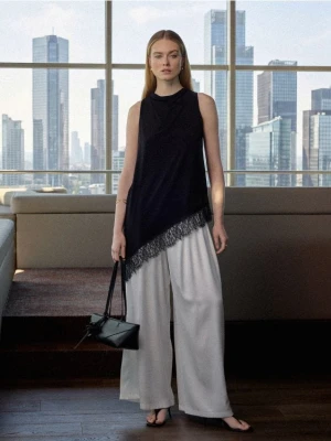 Mohito - Spodnie wide leg - kremowy