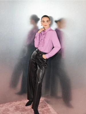 Mohito - Spodnie z imitacji skóry - czarny