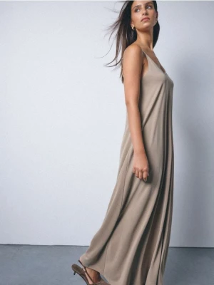 Mohito - Sukienka maxi z modalem - beżowy