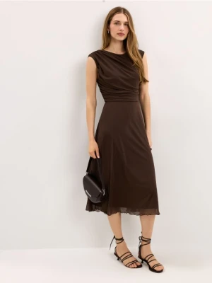Mohito - Sukienka midi z drapowaniem - brązowy