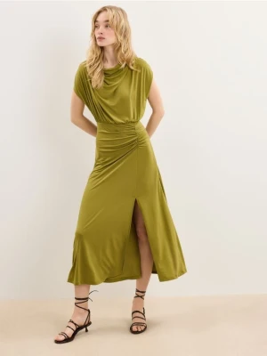 Mohito - Sukienka midi z drapowaniem - oliwkowy