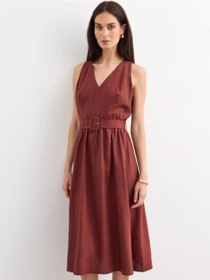 Mohito - Sukienka midi z paskiem - kasztanowy