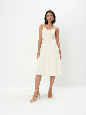 Mohito - Sukienka midi z plisowanym dołem - żółty