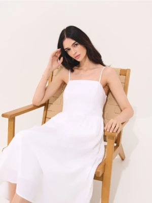 Mohito - Sukienka midi z wiskozy i lnu - biały