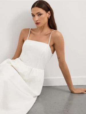 Mohito - Sukienka midi z wiskozy i lnu - biały