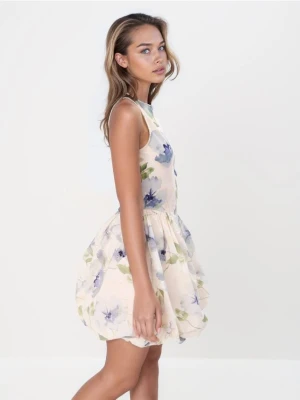 Mohito - Sukienka mini w fioletowe kwiaty - błękitny