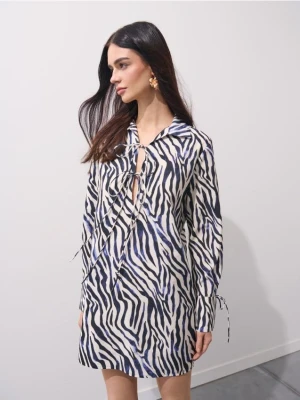 Mohito - Sukienka mini w zwierzęcy wzór - biały