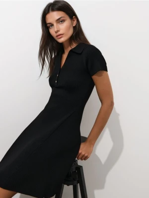 Mohito - Sukienka mini z kołnierzykiem polo - czarny