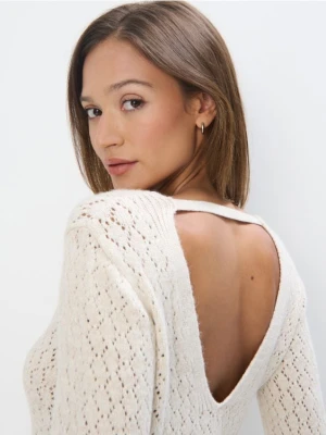 Mohito - Sweter z kopertowym dekoltem - beżowy