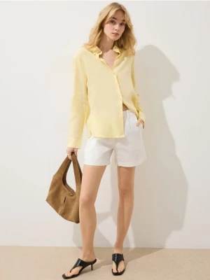 Mohito - Szorty z paskiem - kremowy