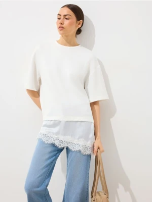 Mohito - T-shirt z ozdobną koronką - kremowy