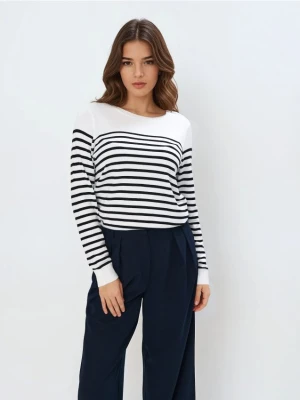 Mohito - Wzorzysty sweter z wiskozą - biały