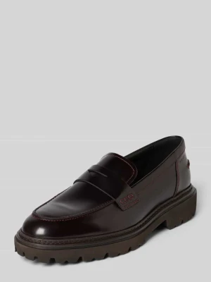 Mokasyny skórzane z paskiem na cholewce model ‘Ivyhill’ Gant