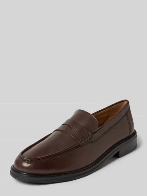 Mokasyny skórzane z paskiem na cholewce model ‘pero archy’ JOOP! SHOES