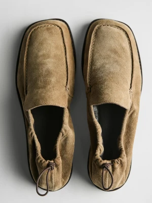 Mokasyny Z Miękkiej Skóry Z Marszczeniem - Piaskowy - - Massimo Dutti - Kobieta