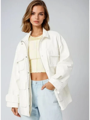Monki Kurtka przejściowa w kolorze białym rozmiar: S