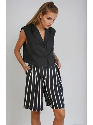 Monki Szorty w kolorze czarnym rozmiar: 34