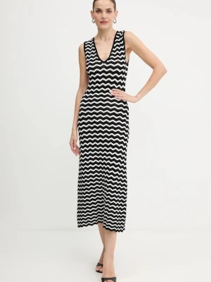 Morgan sukienka kolor czarny maxi dopasowana RMUSHA