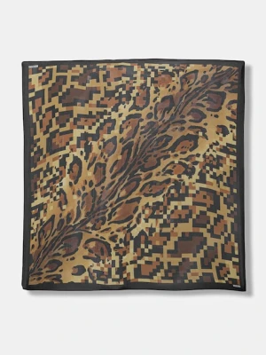 Moschino chusta jedwabna