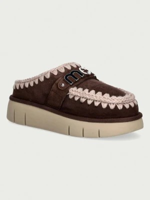 Mou kapcie damskie zamszowe Bounce Clog Metal Logo brązowy