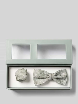 Mucha i poszetka z haftem kwiatowym na całej powierzchni Roy Robson