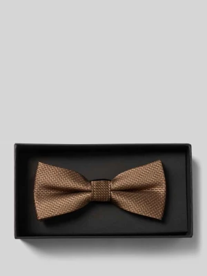 Mucha z haftem na całej powierzchni G.O.L.