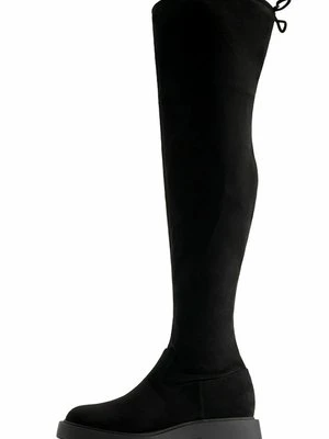 Muszkieterki Bershka