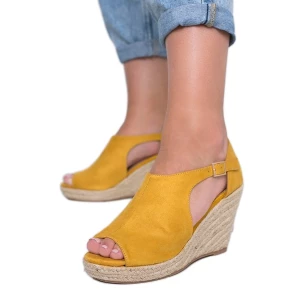 Musztardowe sandały na koturnie Moko żółte Inna marka