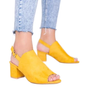 Musztardowe sandały na słupku z cholewką Blubbery żółte Inna marka