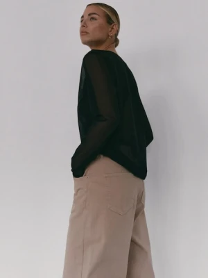 MUUV. longsleeve UKO