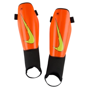 Nagolenniki piłkarskie Nike Charge - Pomarańczowy