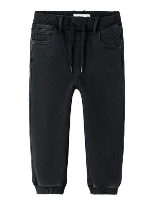 name it Dżinsy "Ben" - Regular fit - w kolorze czarnym rozmiar: 110