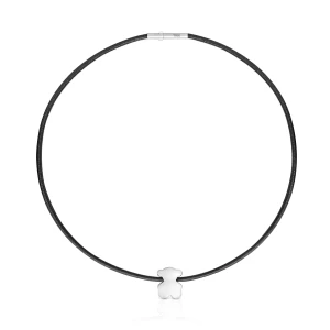 Naszyjnik Z Motywem Misia Ze Srebra Pierwszej Próby I Czarnej Gumy Tous Bold Motif Długość Naszyjnika: 45 Cm. Rozmiar Motywu: 18 Mm. Podwójne Zapięcie