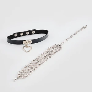 Naszyjniki typu choker z metalowymi elementami 2-pak House