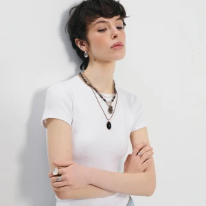 Naszyjniki w kolorze złoto-czarnym 4-pak House